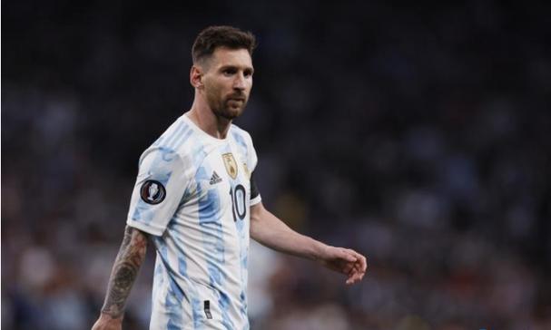 女孩抑郁逃避背后的真相，父母怎样才能真正了解问题的根源